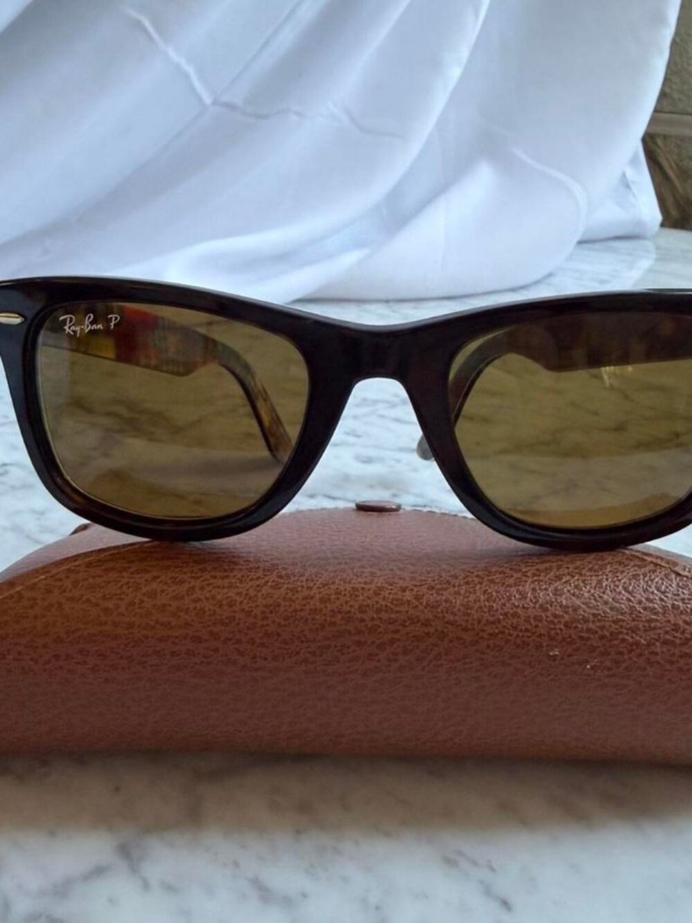 Ray-Ban women's black and brown wayfarer sunglasses